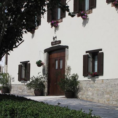 Hostal Rural Huartearena Iza Rom bilde